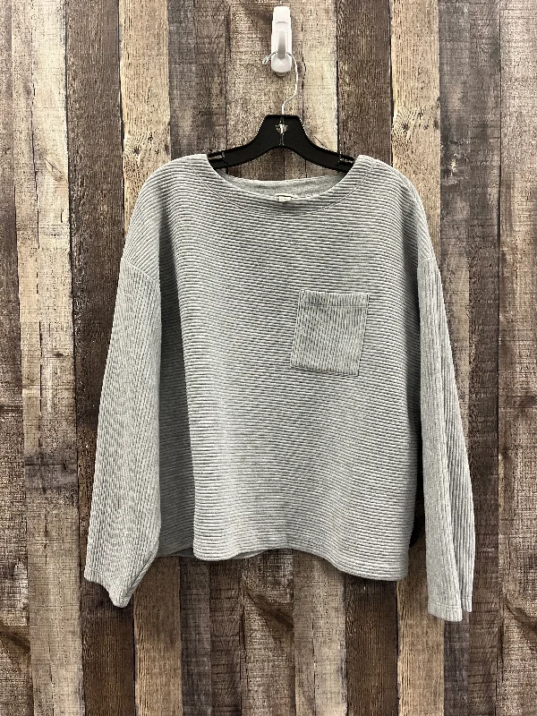 Sweatshirt for winter events -Sweatshirt Crewneck By A New Day In Grey, Size: M