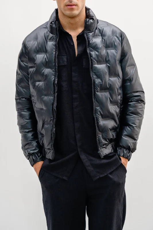 Jacket with toggle closures -PATTERNED PUFFER