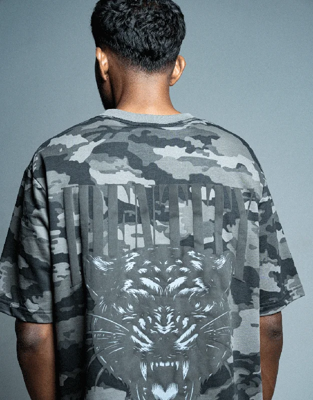 T-shirts with flower art -Jaguar | Camouflage | Identity Is Everything | Oversized T-shirt | Black & Grey