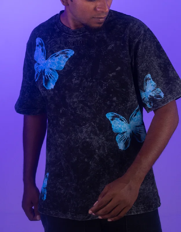 T-shirts with coral designs -Butterfly | Identity is everything | Oversized