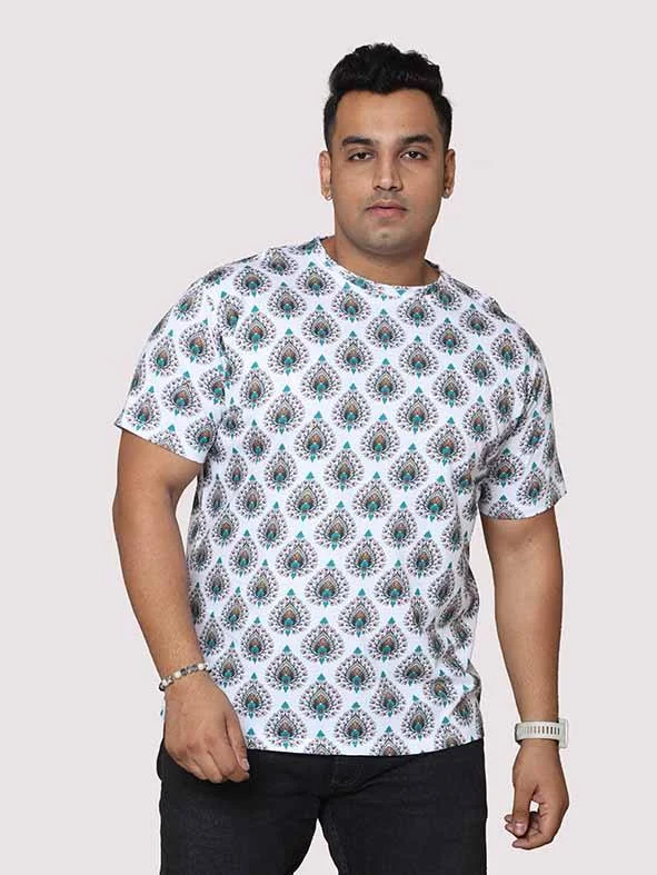 T-shirts for shark fans -Men Plus Size Ethinic Pattern Digital Printed Round Neck T-Shirt