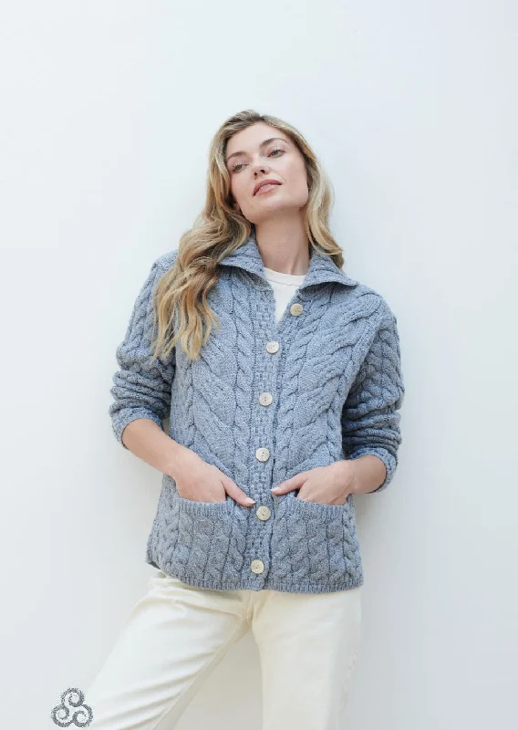 Cardigan with cropped length -Aran - Button Cable Cardigan - Light Blue