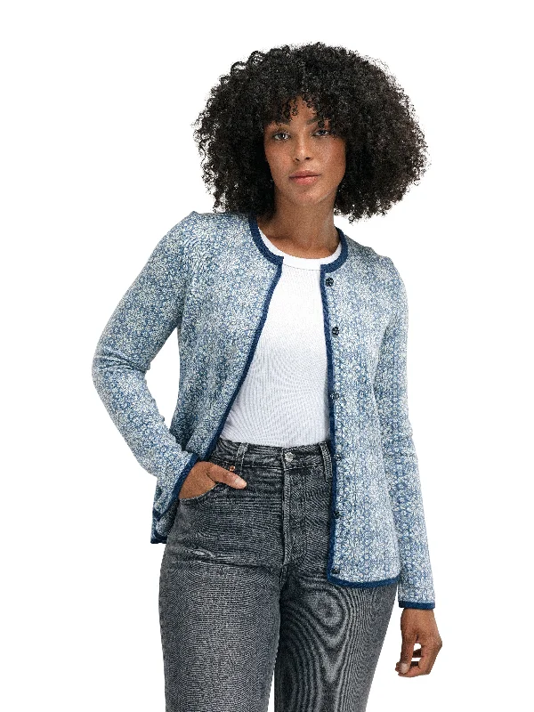 Cardigan for outdoor walks -Dale of Norway - Othelie Feminine Jacket - Blueshadow/Off-White