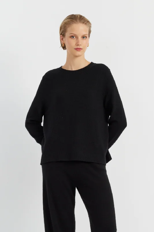 Pullover sweater for spring walks -Black Cashmere Boxy Sweater