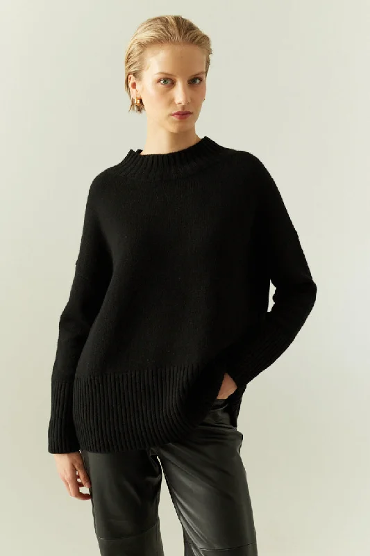 Pullover sweater with deep cuffs -Black Cashmere Comfort Sweater