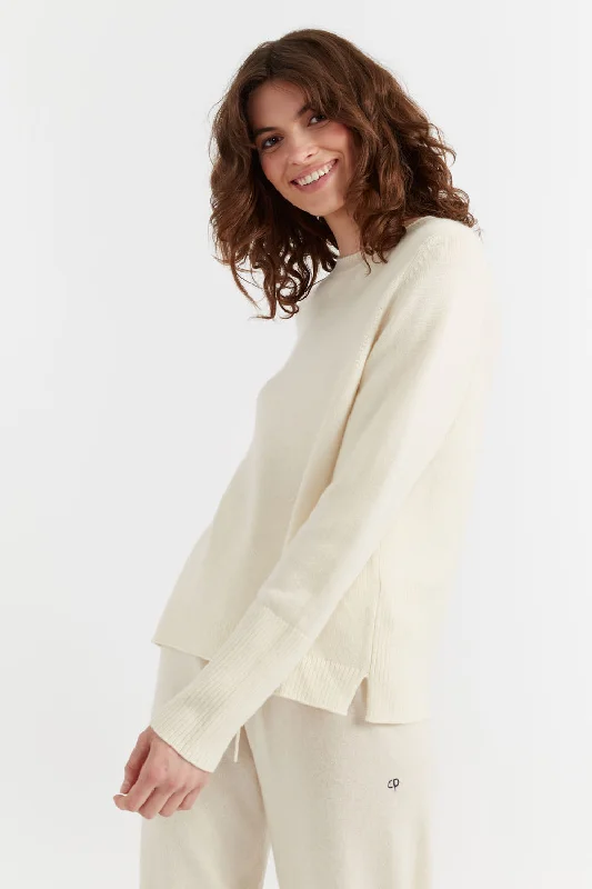 Pullover sweater with leaf hem -Cream Cashmere Boxy Sweater