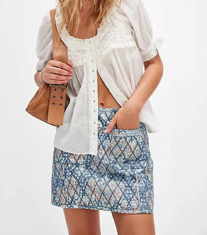 High-waisted maxi skirts chic -Darla Quilted Mini Skirt In Husky Combo/tapestry